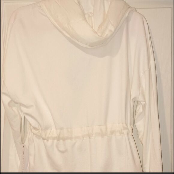 Young Fabulous & Broke White Drawstring Oversized Hooded Jacket - Picture 11 of 11